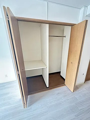 神戸市中央区山本通３丁目の賃貸マンションの収納