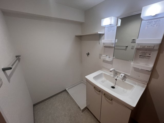 神戸市東灘区田中町２丁目の賃貸マンションの洗面所