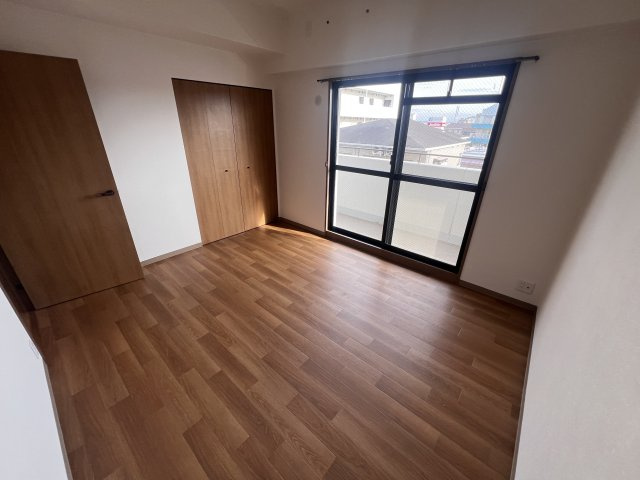 神戸市東灘区田中町２丁目の賃貸マンションの居間・リビング