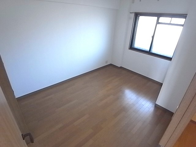 神戸市東灘区田中町２丁目の賃貸マンションの居間・リビング