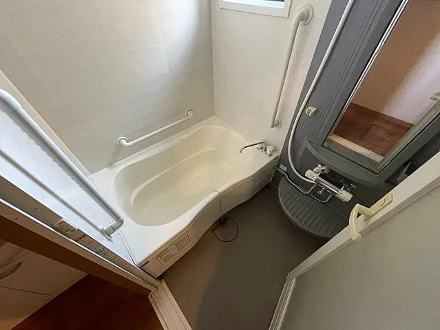 芦屋市大桝町の賃貸マンションの浴室