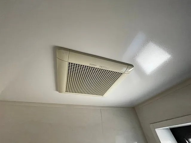 芦屋市大桝町の賃貸マンションの浴室