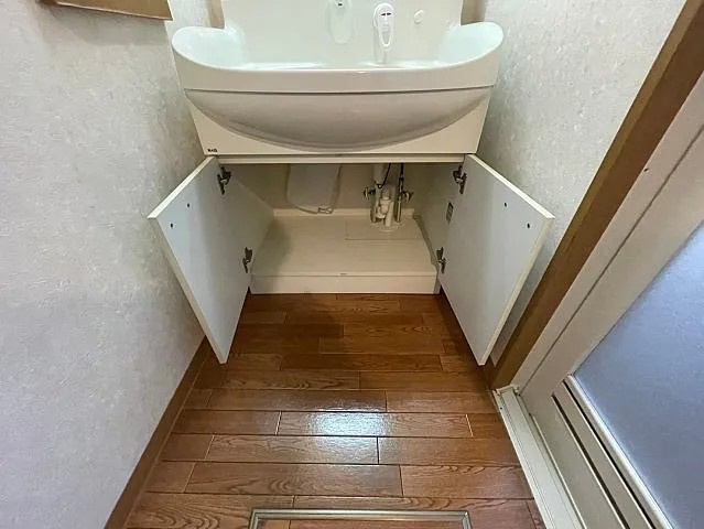 芦屋市大桝町の賃貸マンションの洗面所