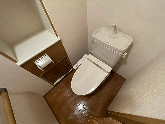 芦屋市大桝町の賃貸マンションのトイレ