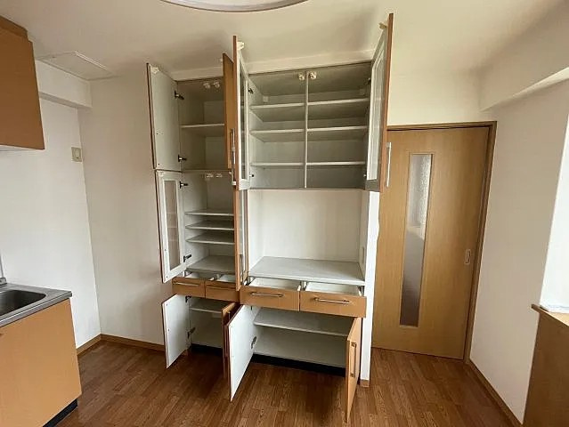 芦屋市大桝町の賃貸マンションの収納