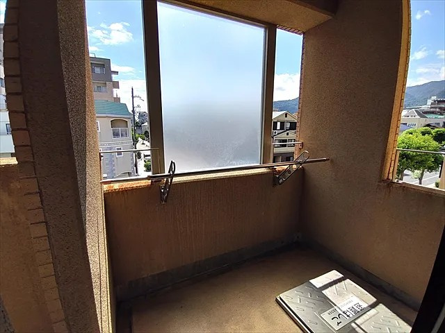 芦屋市大桝町の賃貸マンションのバルコニー