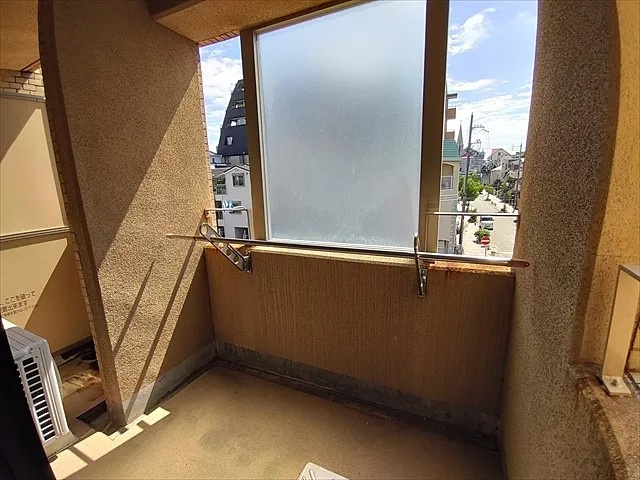 芦屋市大桝町の賃貸マンションのバルコニー