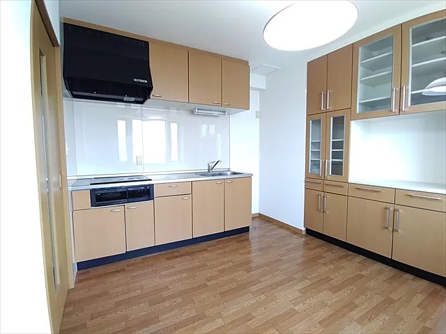 芦屋市大桝町の賃貸マンションの居間・リビング