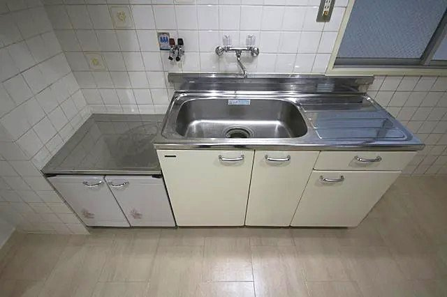 神戸市灘区原田通１丁目の賃貸マンションのキッチン