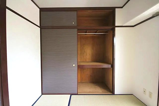 神戸市灘区原田通１丁目の賃貸マンションの収納