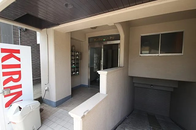 神戸市灘区原田通１丁目の賃貸マンションのエントランス