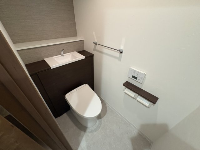 アヴァンセ岡本のトイレ