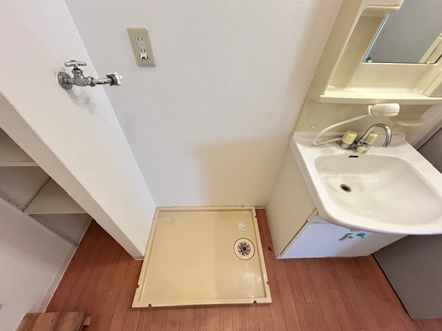 芦屋市松浜町の賃貸マンションの洗面所