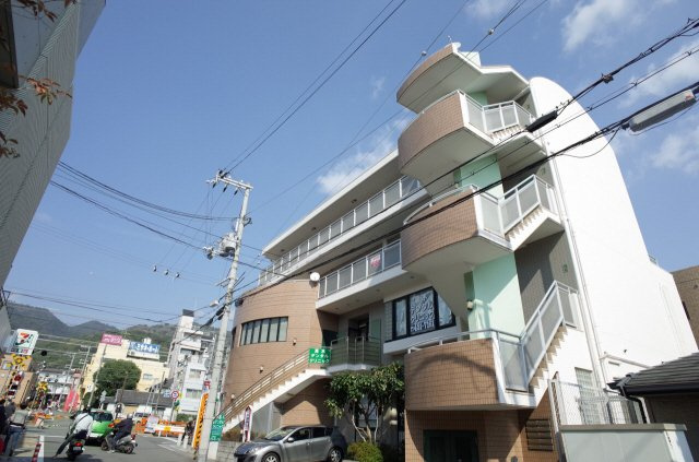 イースト神戸本山の外観