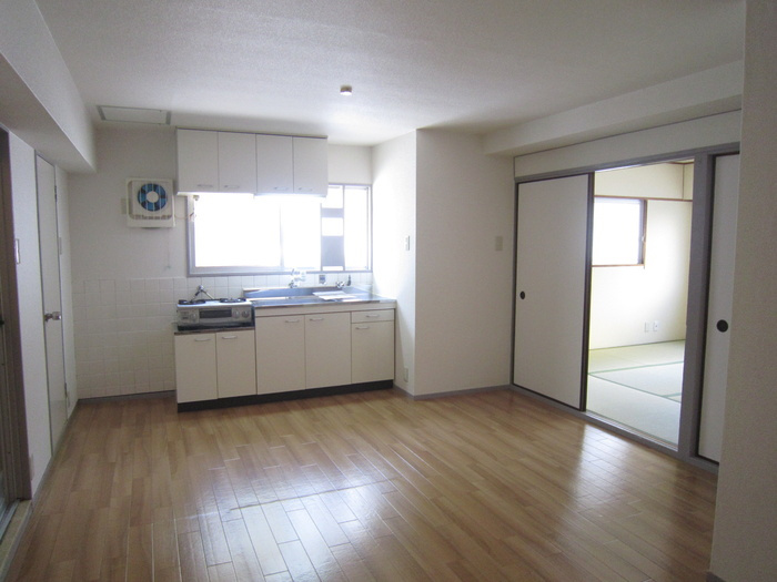 グリーンヒル芦屋の居間・リビング