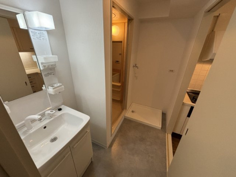 西宮市神楽町の賃貸マンションの洗面所