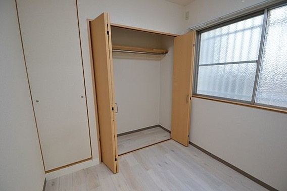 神戸市中央区生田町１丁目の賃貸マンションの収納