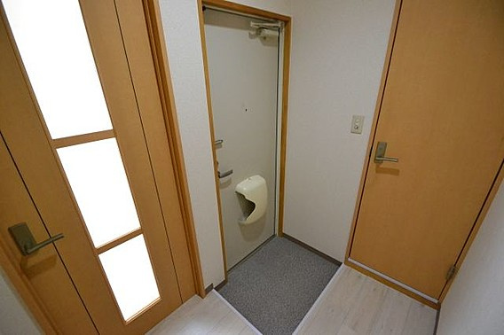 神戸市中央区生田町１丁目の賃貸マンションの玄関