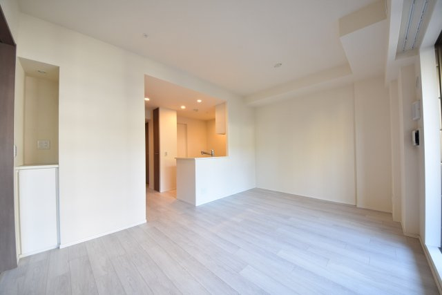 神戸市中央区中山手通３丁目の賃貸マンションの居間・リビング
