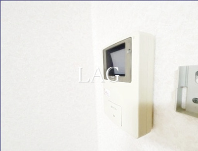 【セキュリティ】 | シャルム・コート | モニター付きインターホンになります。