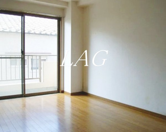 【居間・リビング】 | メゾンドラモーヌ | 洋室のお部屋です。