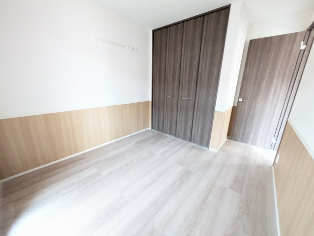 ルシアル湘南の洋室