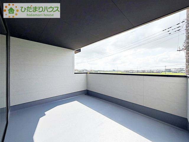 【バルコニー】 | つくばみらい市谷井田10期　新築戸建 | 広々としたバルコニー。お洗濯物もぜーんぶ干せちゃいます！！