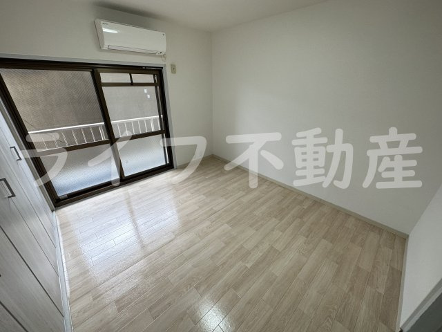 HY宝持マンションの居間・リビング
