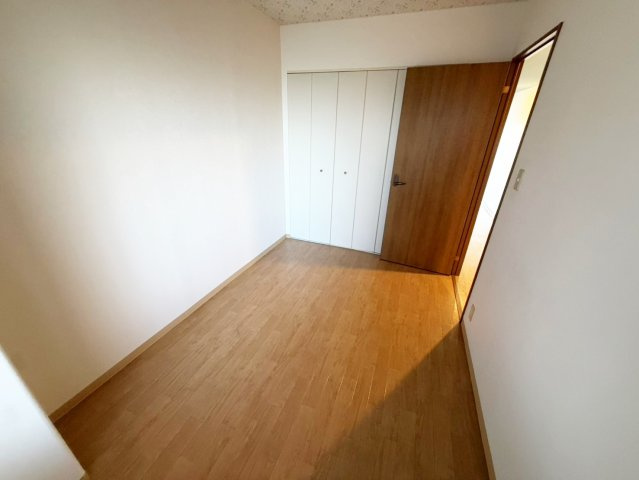 プレステージ上山手の洋室