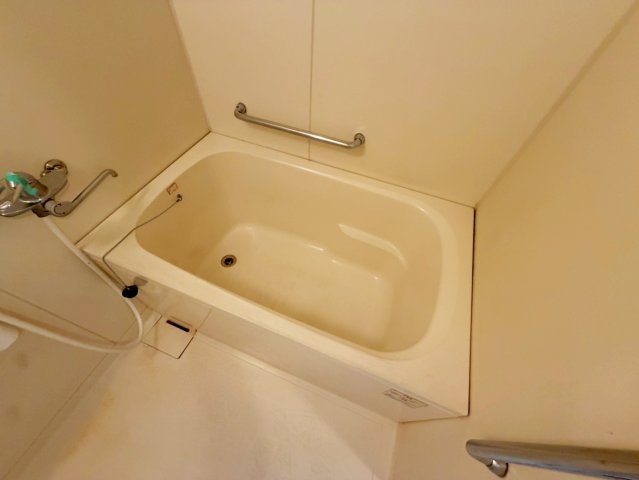 プレステージ上山手の浴室