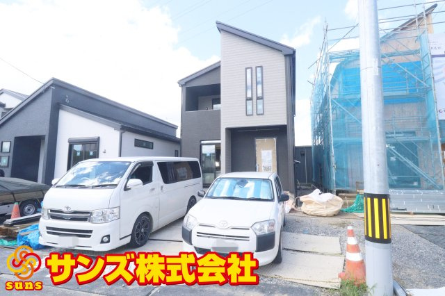 郡山市富久山町久保田字岡ノ城　　　4号棟　　　行健小学校、行健中学区の外観|南東側から見た駐外観♪