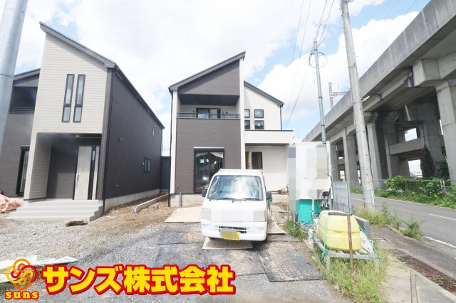 郡山市富久山町久保田字岡ノ城　　　5号棟　　　行健小学校、行健中学区の外観|南側から見た外観♪