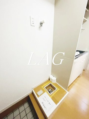 【設備】 | アジュール中野 | 洗濯機置場です。