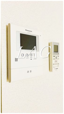 【セキュリティ】 | カンフルツリーハウス | モニター付インターホンです。