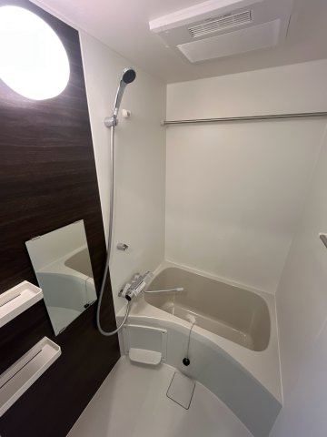 クレヴィスタ戸田の浴室