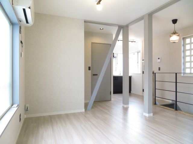 アーリーメイの居間・リビング