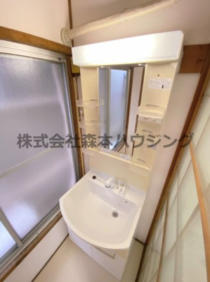 【独立洗面台】 | 　寝屋川市黒原城内町15テラスハウス | 朝の身支度には欠かせない独立洗面化粧台
