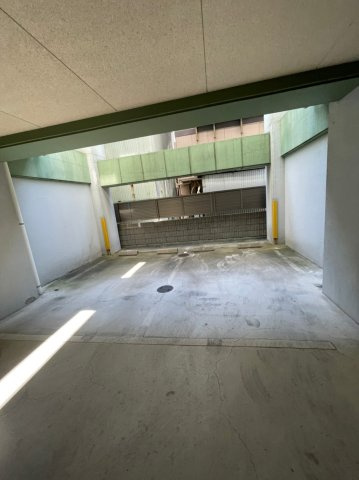 AHマンション泉　名古屋市賃貸　仲介手数料無料の駐車場