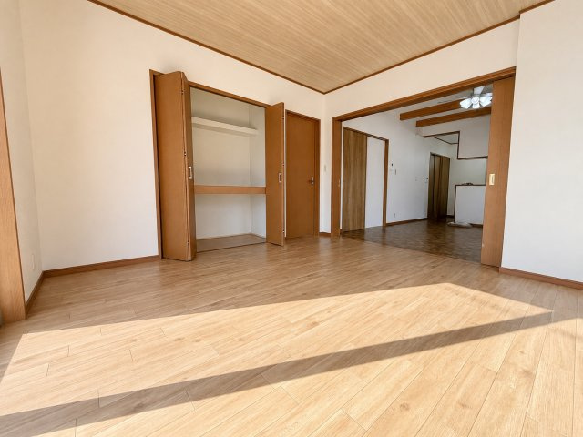 東近江市五個荘北町屋町の居間・リビング