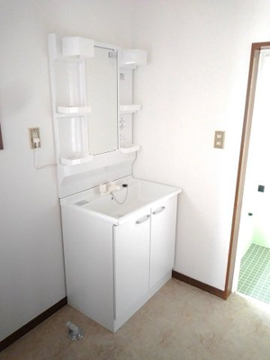 【洗面所】 | 九十九里町片貝　中古戸建 | 洗面所です
