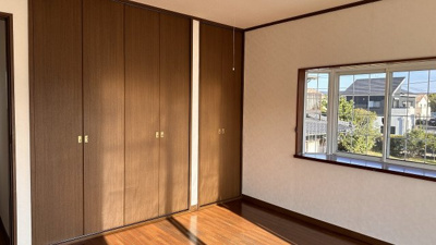 【洋室】 | 九十九里町片貝　中古戸建 | 広々とした洋室です