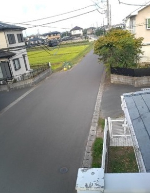 【前面道路含む現地写真】 | 九十九里町片貝　中古戸建 | 前面道路含む現地写真です
