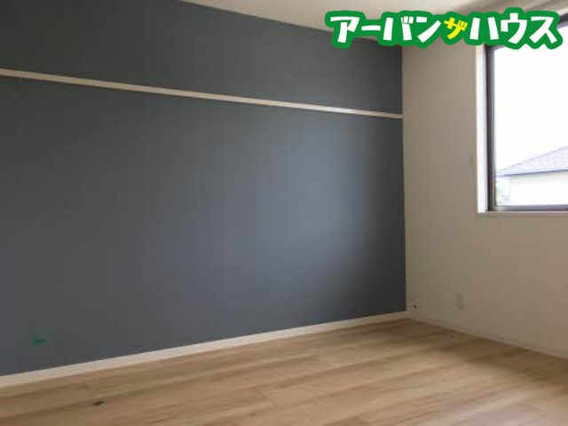 ヴィラ・ノーブル庭瀬の洋室