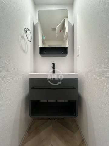 セレニテ難波ミラク参番館の独立洗面台|セレニテ難波ミラク参番館　独立洗面台