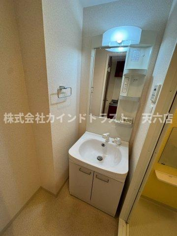 ラグゼ都島北Ⅱの洗面所|使いやすい洗面所です