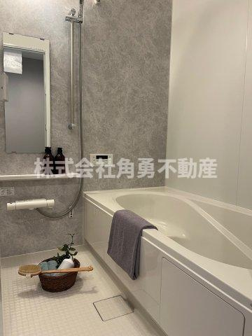 秦野市第4渋沢　新築一戸建て　1号棟の内観：施工例|《施工例》浴室