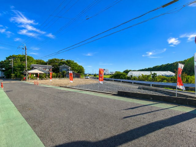 野洲市市三宅の前面道路含む現地写真|前面道路含む現地写真です