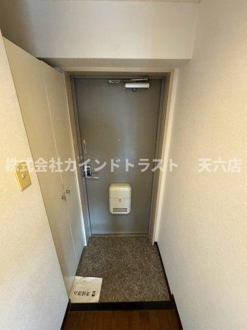 ディナスタビルの玄関|ゆったりとした玄関です