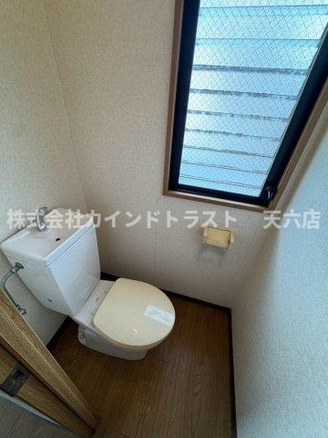 エルミタージュのトイレ|落ち着いたトイレです