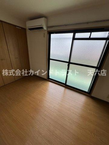 エルミタージュの居間・リビング|おしゃれな居間です
